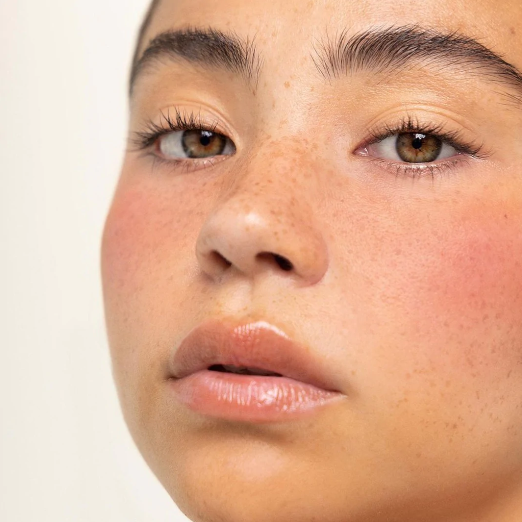 Sunnies Face Airblush in Girl Crush